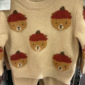 Adorable Bear Patterned Sweater Set